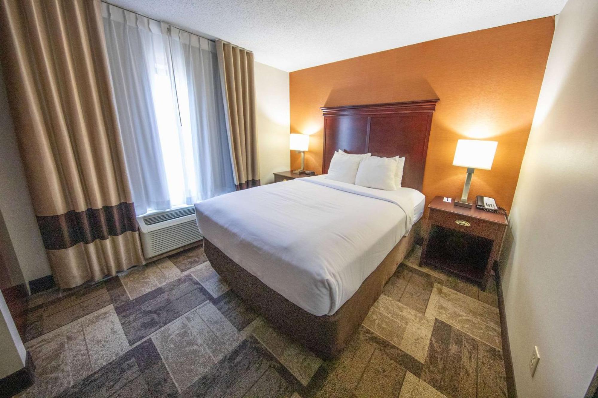 Comfort Inn & Suites Hutchinson Zewnętrze zdjęcie