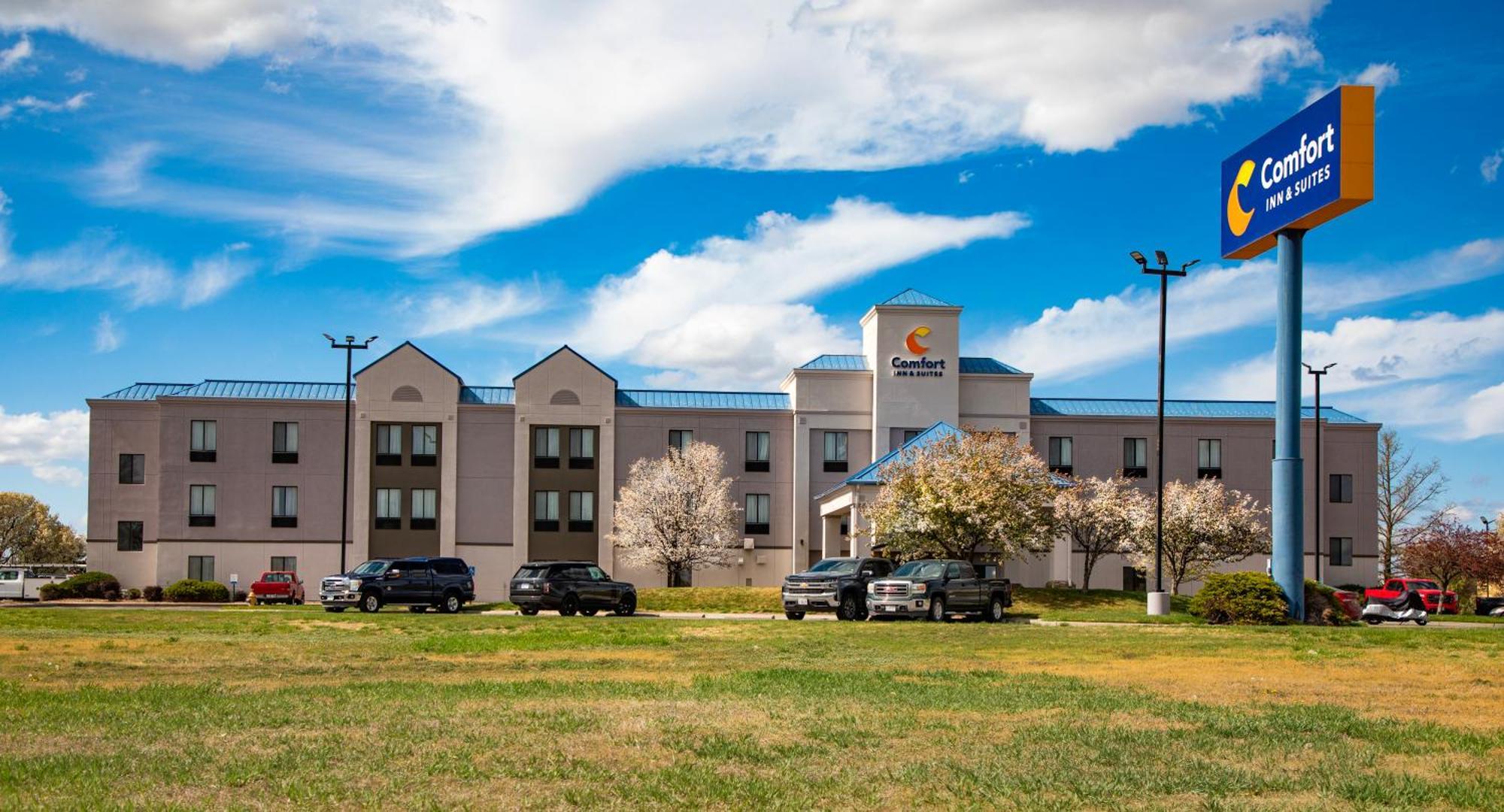 Comfort Inn & Suites Hutchinson Zewnętrze zdjęcie