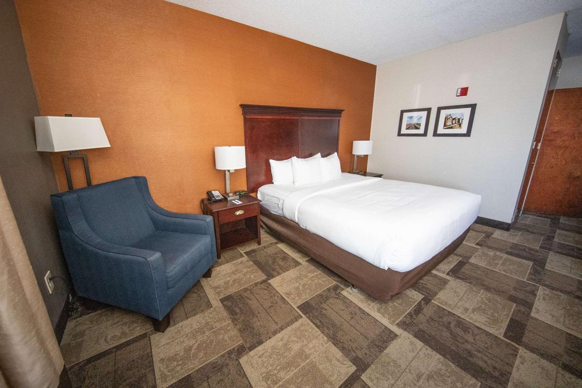 Comfort Inn & Suites Hutchinson Zewnętrze zdjęcie