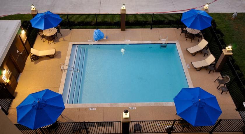 Comfort Inn & Suites Hutchinson Zewnętrze zdjęcie